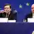 PM Swedia dan Ketua Dewan Uni Eropa Fredrik Reinfeldt, kanan, dan Presiden Komisi Eropa Jose Manuel Barroso, kiri.