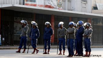 Simbabwe Zusammenstöße mit der Polizei wegen Demonstrationsverbot in Harare
