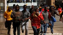 Zimbabue: cientos de manifestantes desafían prohibición de protesta antigubernamental