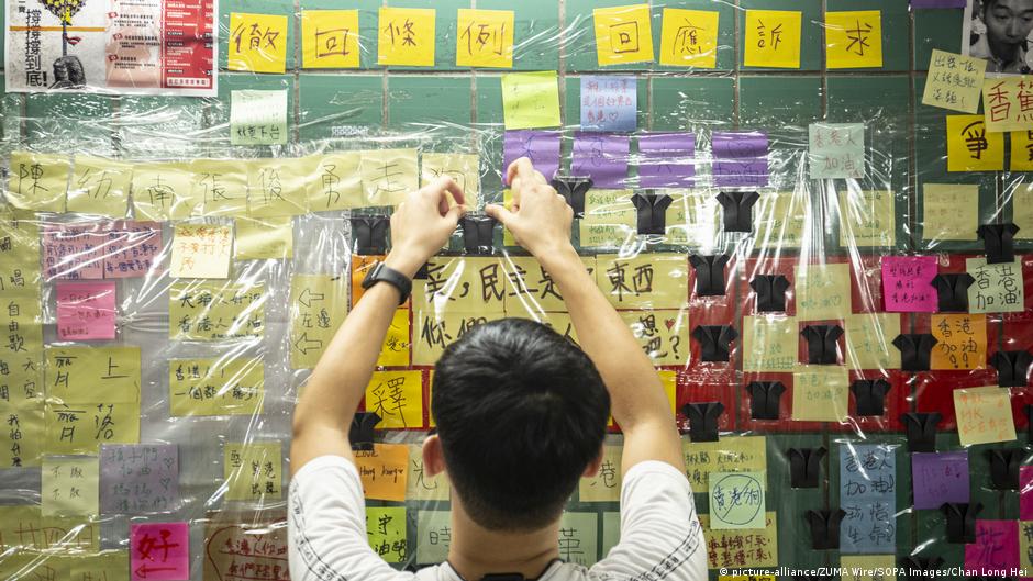 Hong Kong Crisis What You Need To Know Asia An In Depth Look At News From Across The Continent Dw 22 08 2019