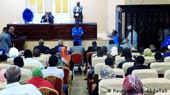 Sudan Khartum Ex-Präsident Umar al-Baschir vor Gericht 