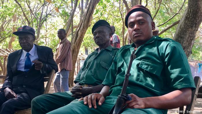 RENAMO Guerillakämpfer in Gorongosa, Mosambik