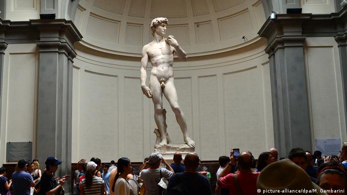 Michelangelo′s David gets 3D-printed twin | Culture | Arts, music and lifestyle reporting from Germany | DW | 18.04.2021