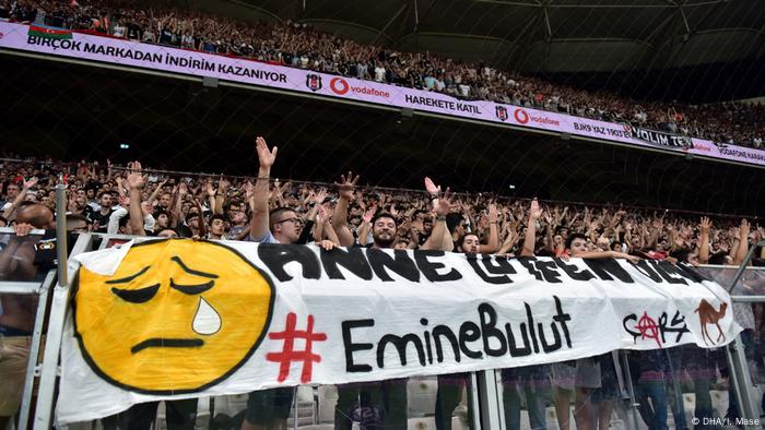 Auch in Fußballstadien gab es Proteste gegen Gewalt an Frauen.