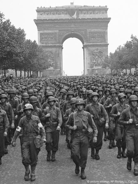 WWII Photos of the liberation -  - Page 3