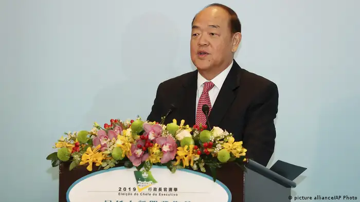 Macao Ho lat-seng, Chief Executive