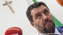 Investigan a periodista por instar a Salvini a suicidarse