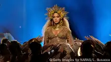 LOS ANGELES, CA - FEBRUARY 12: Singer Beyonce performs during The 59th GRAMMY Awards at STAPLES Center on February 12, 2017 in Los Angeles, California. (Photo by Larry Busacca/Getty Images for NARAS)
