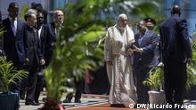 Papst beschwört Frieden in Mosambik