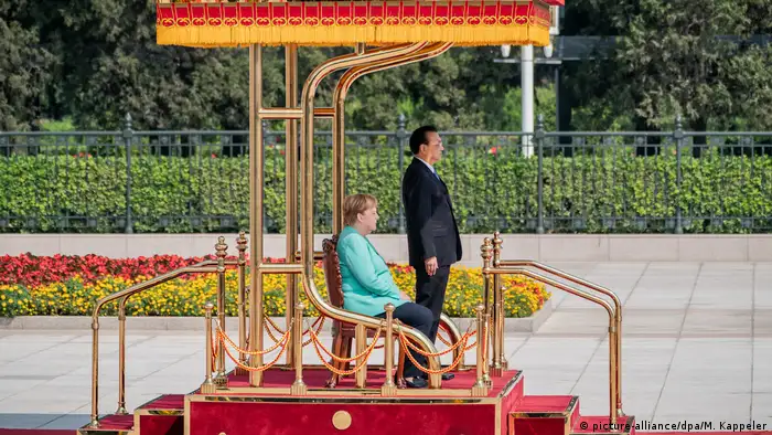 China: Bundeskanzlerin Merkel in Peking (picture-alliance/dpa/M. Kappeler)