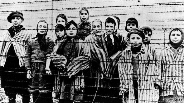 Djeca zatočena u Auschwitzu