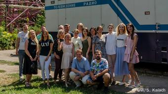 SPILNO-Team vor Ü-Wagen