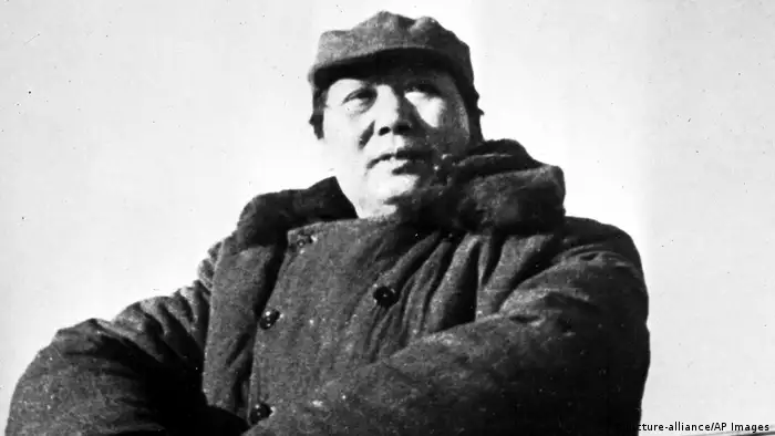 Mao Tse-tungs Einmarsch in Peking (1949) (picture-alliance/AP Images)
