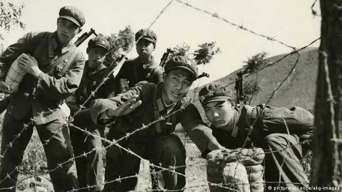 Soldaten der Volksbefreiungsarmee bei einer Übung