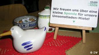 Spendenaufruf im Kölner Umsonstladen (Foto: Monika Griebeler/DW)