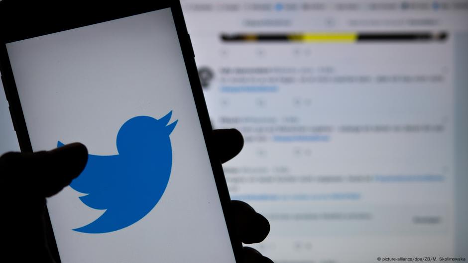 推特的估計顯示，在其平台上散播親中國政府論述的賬號有多達2048個。此外，推特還移除了112個帳號，這些帳號與新疆一家受當地政府支持的公司「張裕文化」有關聯。