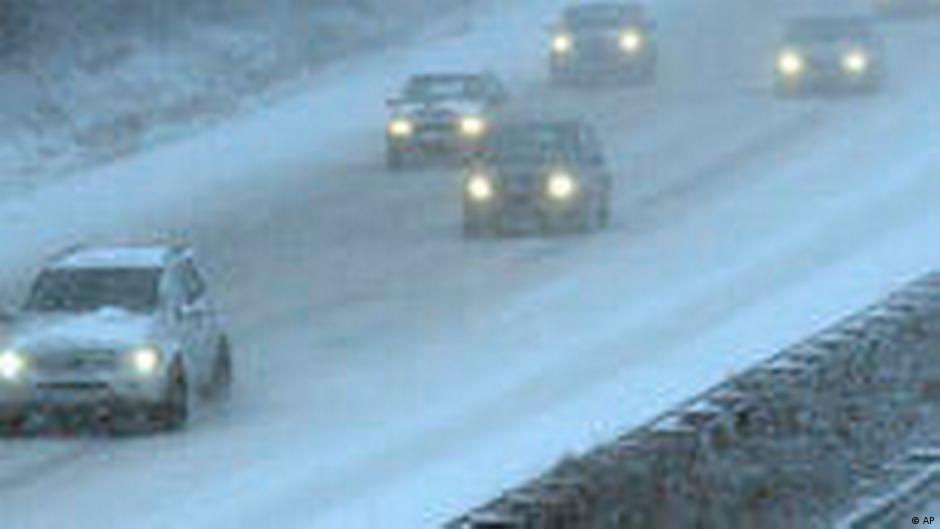 Experts Warn Road Salt Can Harm Environment Environment All Topics From Climate Change To Conservation Dw 06 01 2010