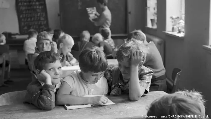 100 Jahre Grundschule | Volksschule 1968 (picture-alliance/CHROMORANGE/T. E. Czerski)