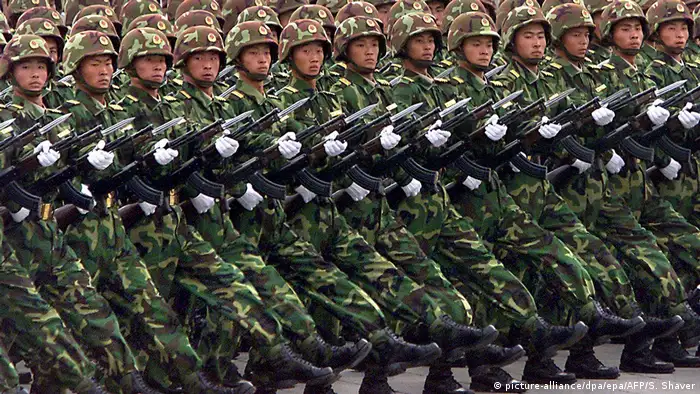 Bildergalerie China Militärparade zum Nationalfeiertag 1999