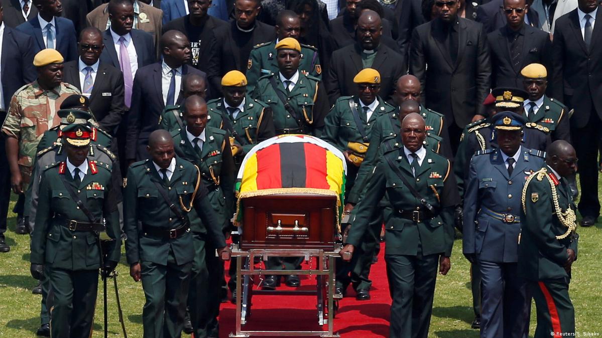 Thousands attend funeral of Zimbabwe's Mugabe DW 09/14/2019