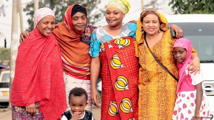 A group of women wearing kangas (Rukia Hassan)