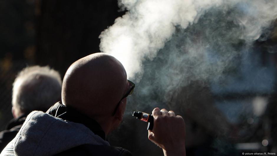 Još nije dokazana direktna veza e-cigareta i raka pluća