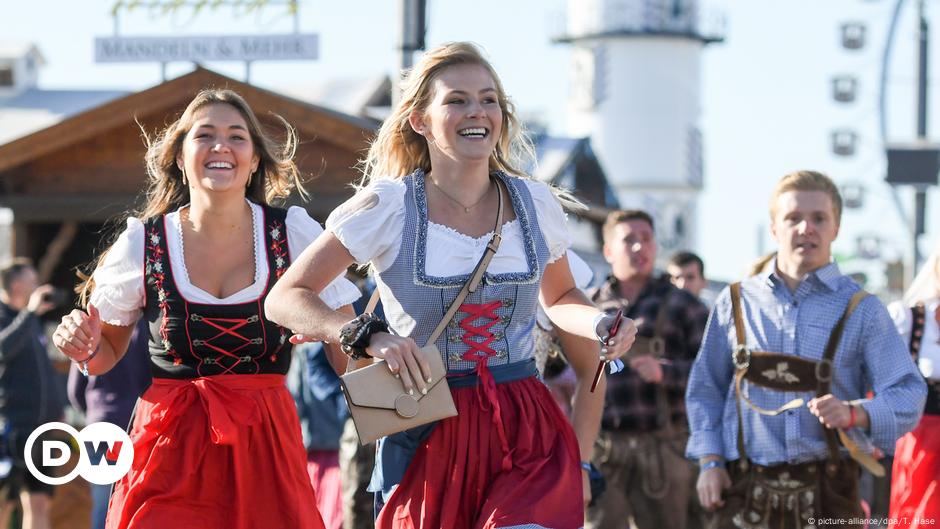 Tens of thousands storm gates of Oktoberfest – DW – 09/21/2019