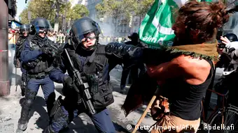 La France est montrée du doigt à l'international pour l'usage excessif de la force pendant les manifestations