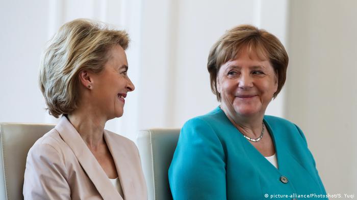 Berlin | Angela Merkel und Ursula von der Leyen
