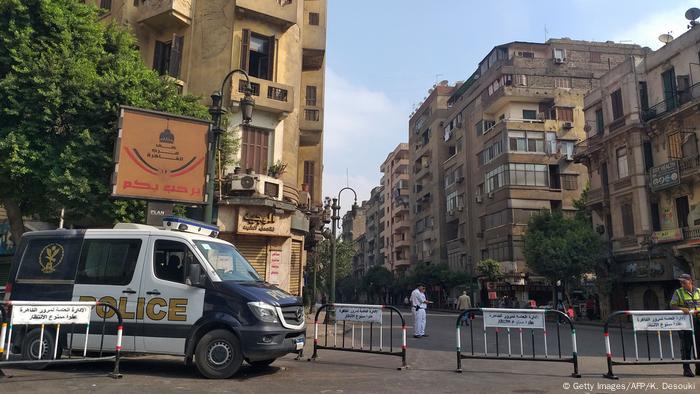 Barreras policiales en El Cairo en 2019