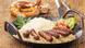 Tradicionalne nirnberške kobasice s kiselim kupusom i krumpirom Tradicionalne nirnberške kobasice s kiselim kupusom i krumpirom