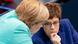 Kanzlerin Merkel und AKK Mimik Kanzlerin Merkel und AKK Mimik