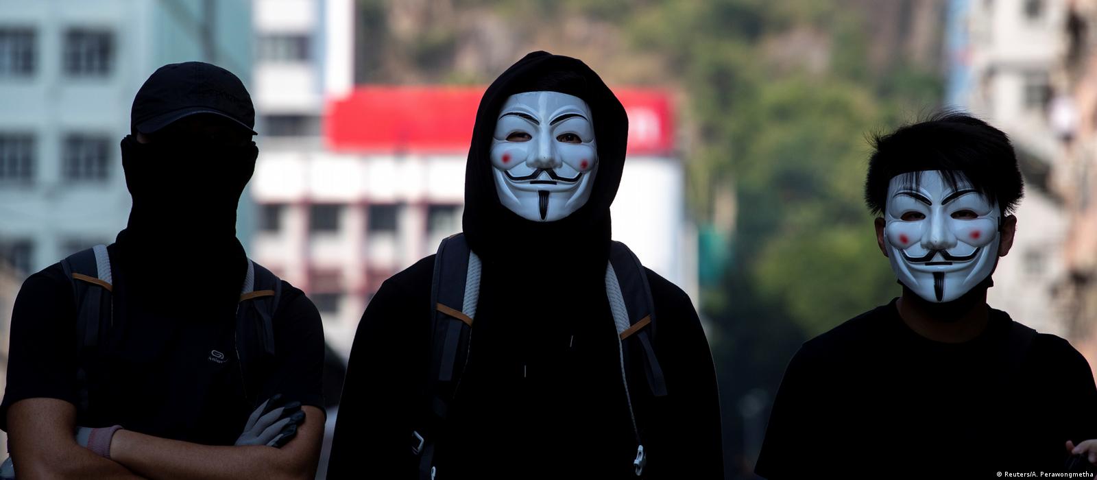 Hong Kong: Protests after face mask ban – DW 10/05/2019
