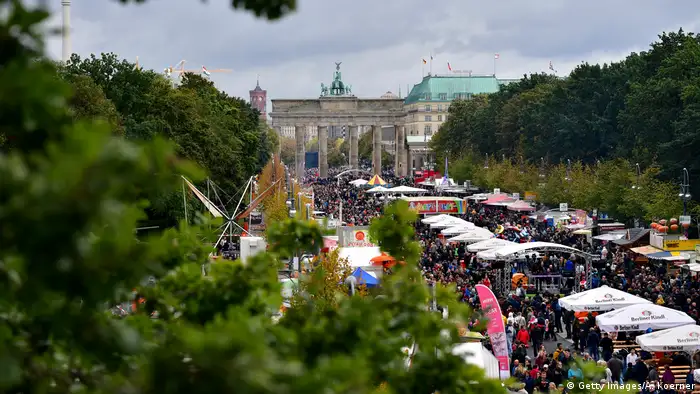 Berlin Tag der Deutschen Einheit (Getty Images/A. Koerner)