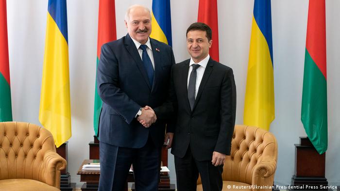 Ще не так давно Володимир Зеленський та Олександр Лукашенко проводили теплі зустрічі