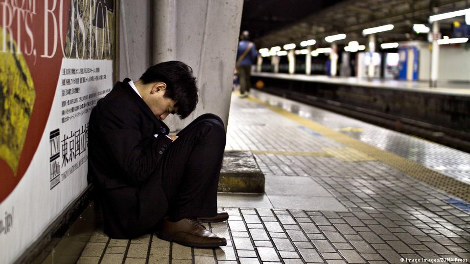 Young Japanese want to stay sober after work – DW image