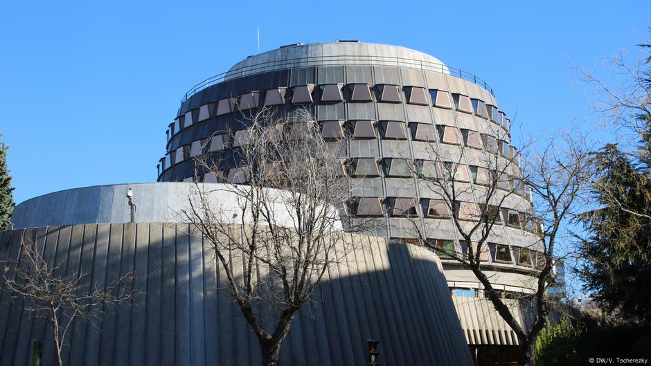 Tribunal Constitucional De Espana Declara Ilegal El Segundo Estado De Alarma Por Covid 19 El Mundo Dw 27 10 2021