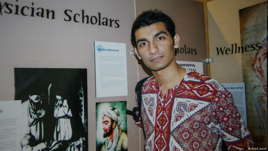 The lawyer of Junaid Hafeez, a Fullbright scholar imprisoned for 13 years in a Pakistani jail, tells DW he is hopeful for his release
