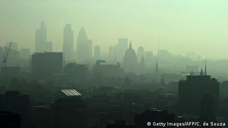 La ciudad de Londres, en Inglaterra, cubierta de smog. 