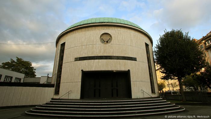 Neue Düsseldorfer Synagoge in Düsseldorf, Germany (picture-alliance/dpa/R. Weihrauch)