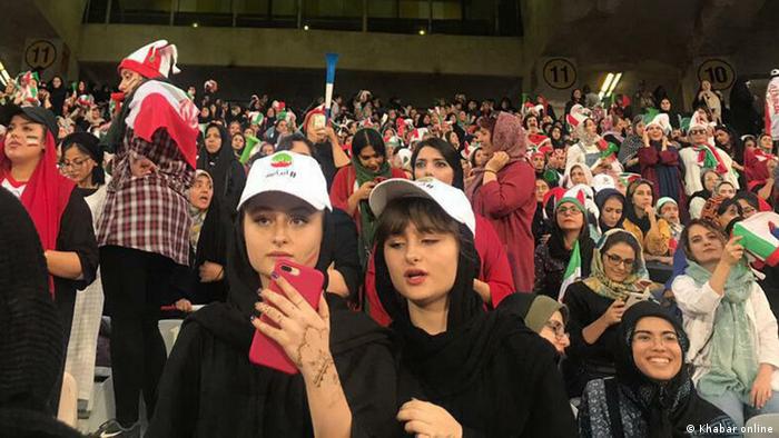 حضور زنان در استادیوم آزادی