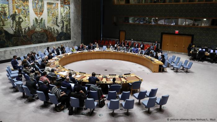 UN-Sicherheitsrat in New York (picture-alliance/dpa/Xinhua/L. Muzi)