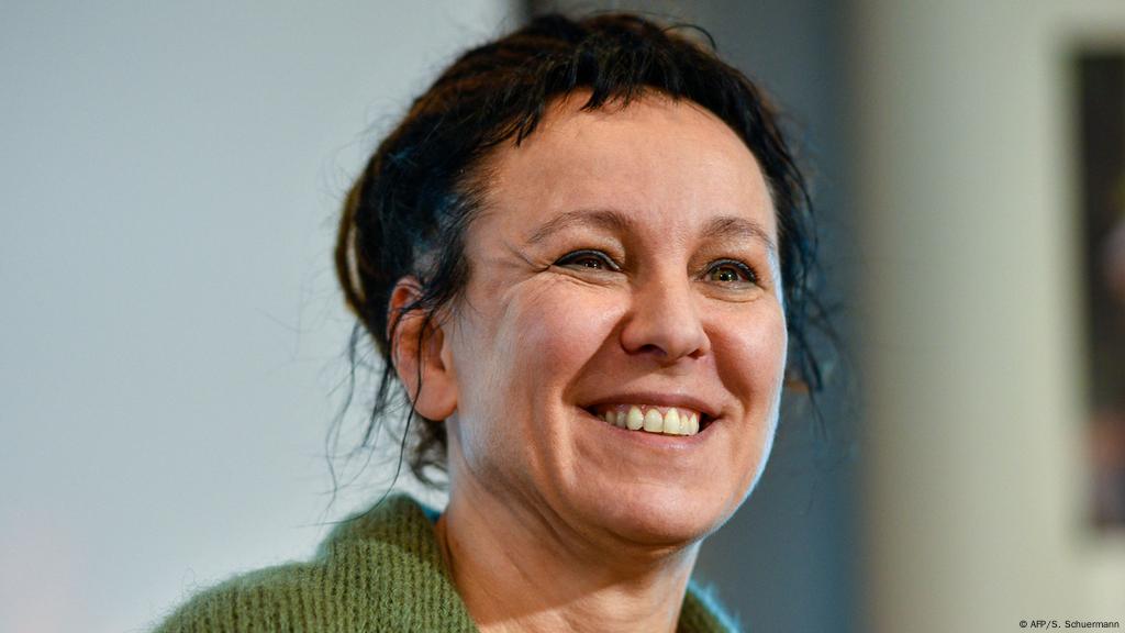 Olga Tokarczuk Literature Is Meant To Provoke Thought Culture Arts Music And Lifestyle Reporting From Germany Dw 11 10 2019