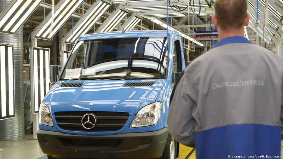 Germany Daimler Issues Mass Van Recall Over Emission Violations News Dw 11 10 2019