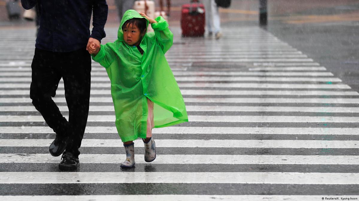 Japan Tokyo braces itself for Typhoon Hagibis DW 10/12/2019