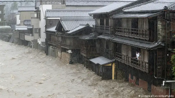 Japan Unwetter l Taifun Hagibis in Ise