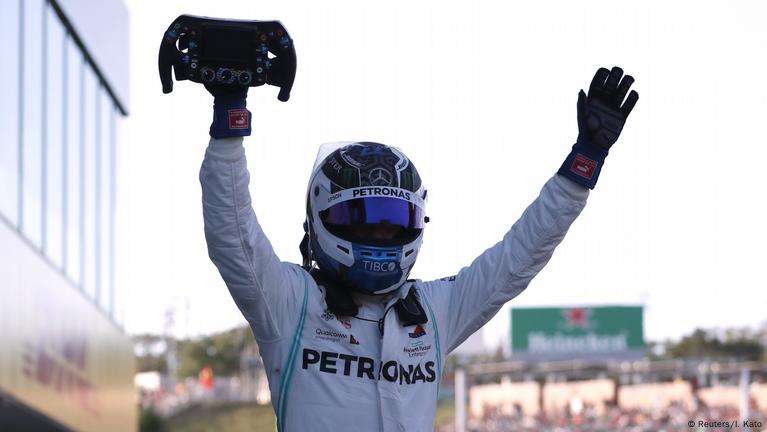 スポーツ選手 V.Bottas 2021 Mercedes Prized Shield V.Bottas 2021 Mercedes Prized Shield
