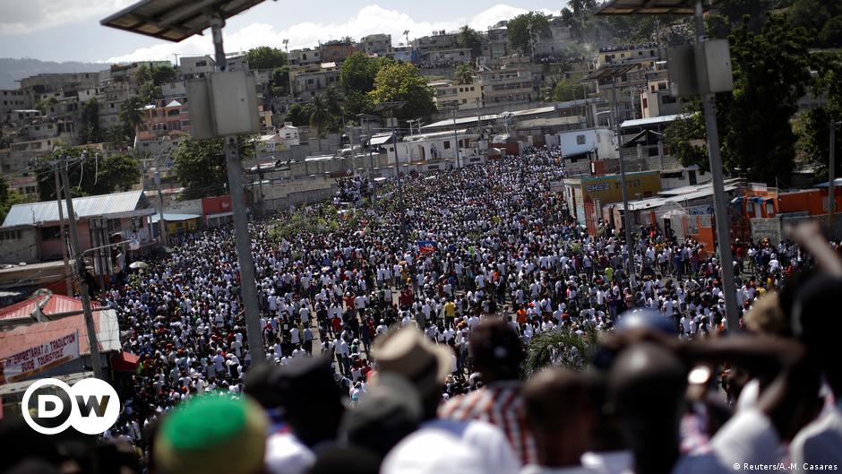 Un muerto en masiva protesta contra el presidente de Haití | El Mundo | DW  | 21.10.2019