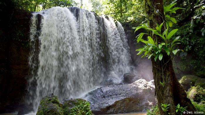 Ökotourismus in Costa Rica Wasserfall