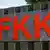 FKK-Schild an Bretterwand